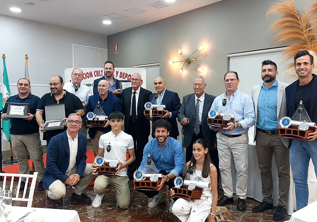 La XXX Gala de l’Esport de Bailèn: Un Balanç Detallat de Tradició, Reconeixement i Llegat Esportiu La XXX Gala de l’Esport de Bailèn: Un Balanç Detallat de Tradició, Reconeixement i Llegat Esportiu