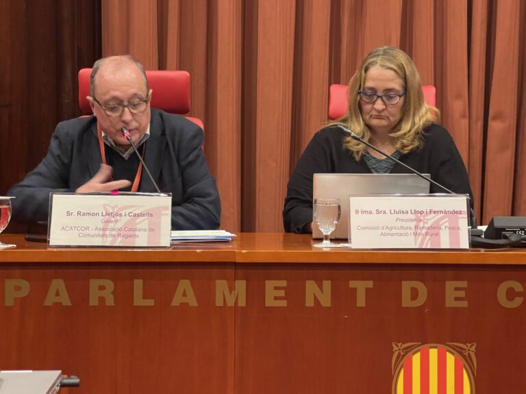 O amb els regants en defensa del Transvasament, o amb Sánchez i el seu objectiu de tancar-lo
