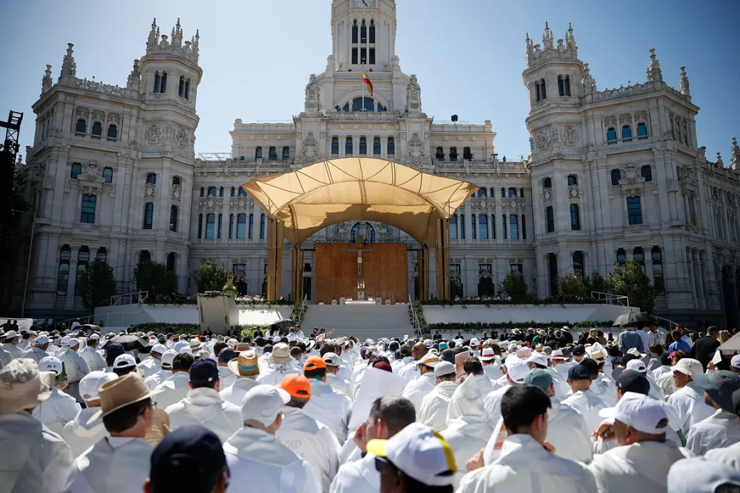 Una dedicatòria que ja és història: La baixa de darrera hora de Rita Maestre i una missa ‘blindada’ a Madrid que va captivar i excloure Una dedicatòria que ja és història: La baixa de darrera hora de Rita Maestre i una missa ‘blindada’ a Madrid que va captivar i excloure