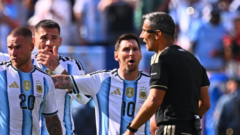 Messi: l’esport no et deu res. La narrativa sota el microscopi