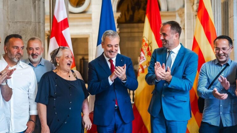 Les rondes catalanes i franceses s’alainen per impulsar el reconeixement a la UNESCO de la rumba catalana